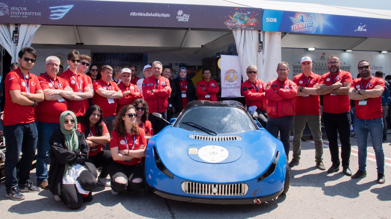 Rektör Aksoy, TEKNOFEST takımlarıyla bir araya geldi